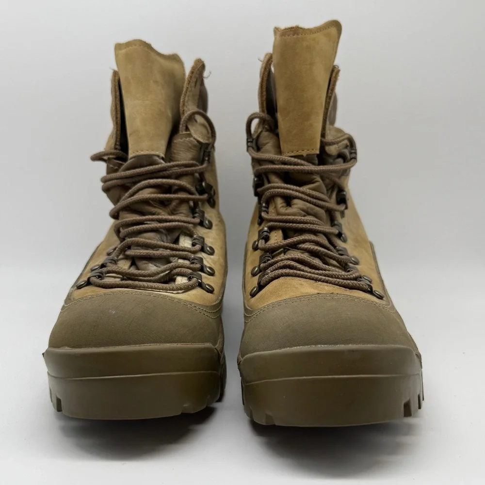 Bates Combat Boots Mens 8 R Tan Leather Gore-Tex Vibram Tactical E03412C USA